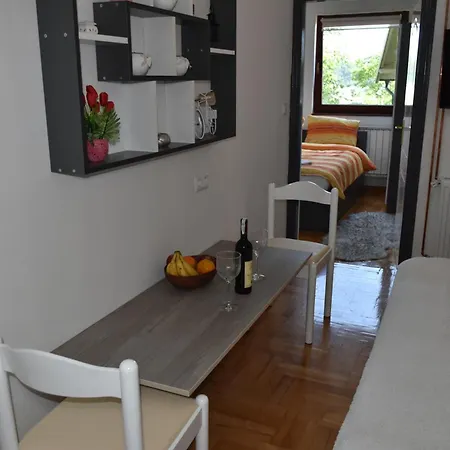 Apartment Mensa *