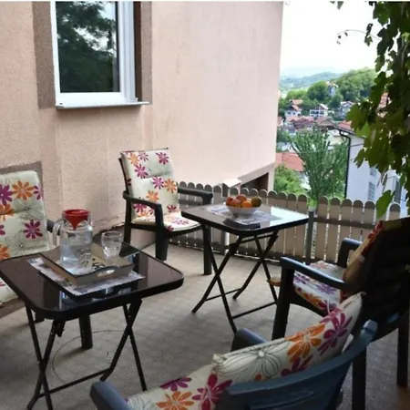 Mensa Apartman *