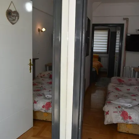 Mensa * Tuzla